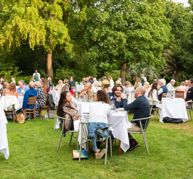 chelsea physic garden supper clubs
